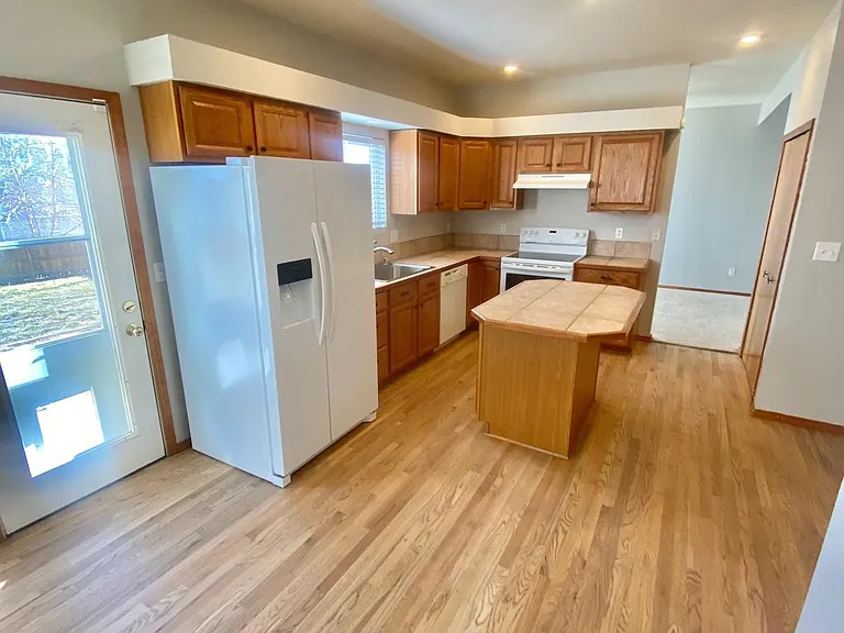 8216 Andrus Dr — Photo 7