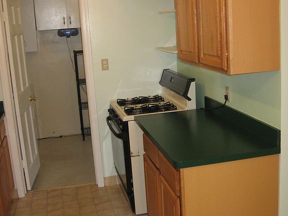3rd image of 20830 Priday Ave