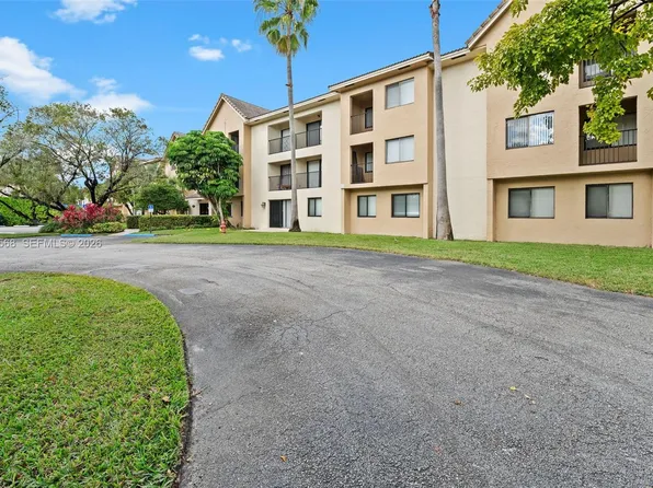 10001 W Atlantic Blvd APT 218, Pompano Beach, FL 33071