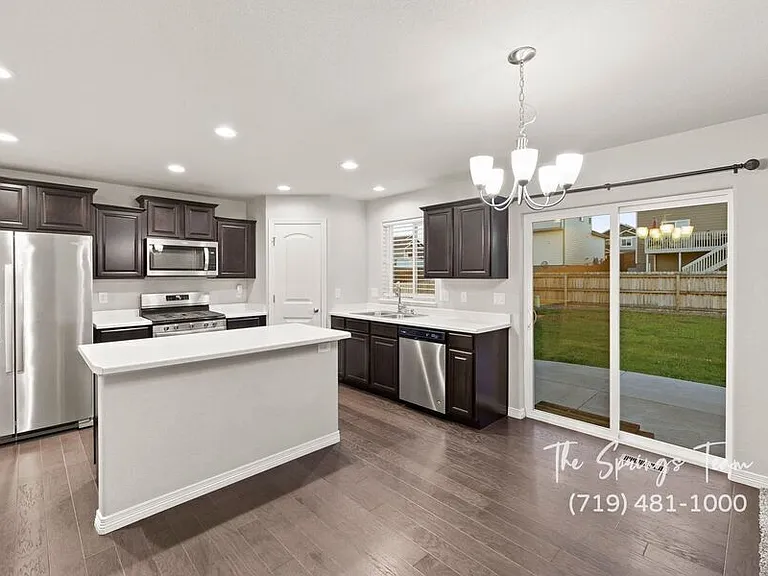 10957 Matta Dr — Photo 11