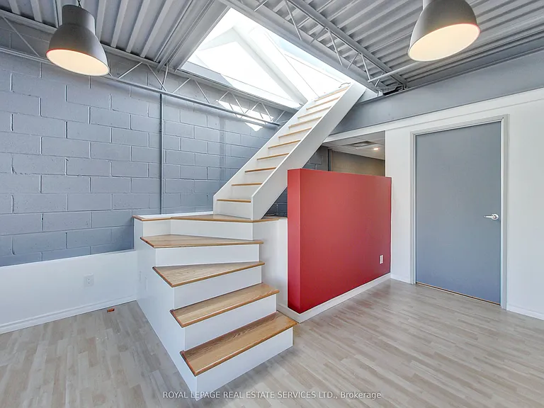 300 New Toronto St #7 — Photo 17