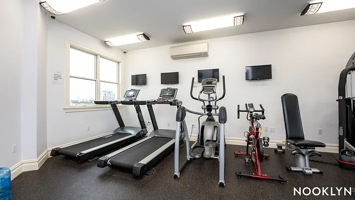 Rented by Nooklyn NYC LLC | media 38