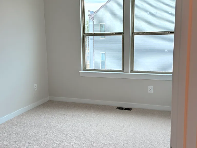 2108 Acadia Rd — Photo 8