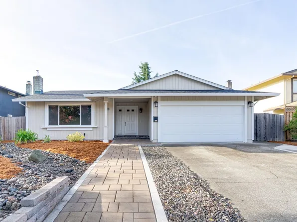 2038 Crinella Drive, Petaluma, CA 94954