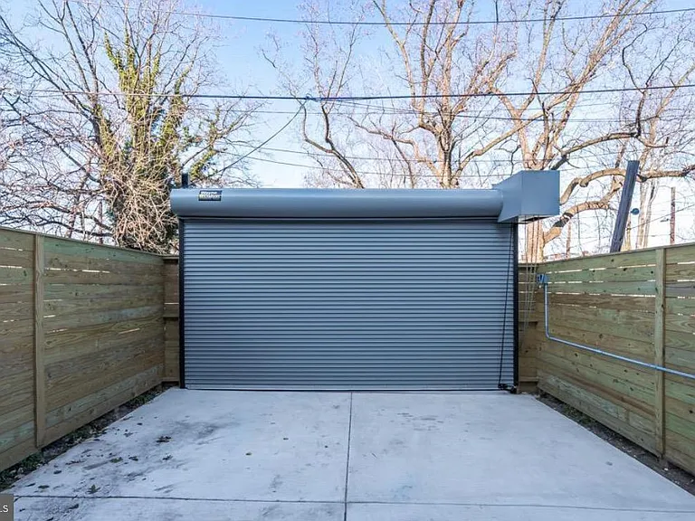 621 Longfellow St NW — Photo 13
