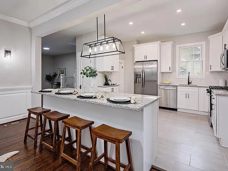 5603 Merville Ave — Photo 33