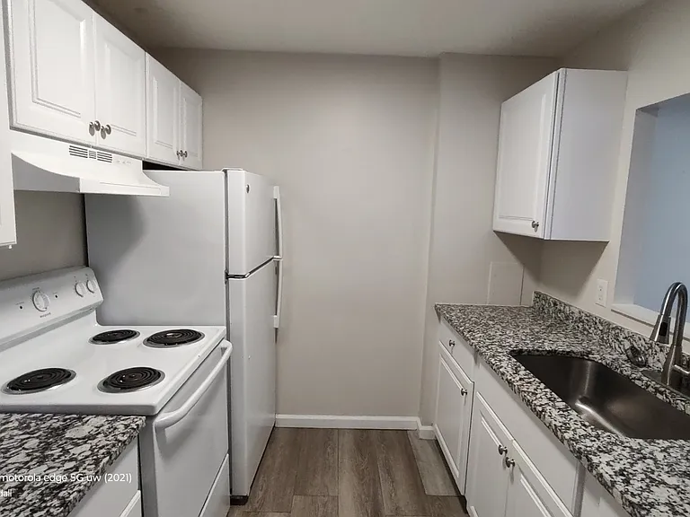 Coachwood Apartments — Photo 19