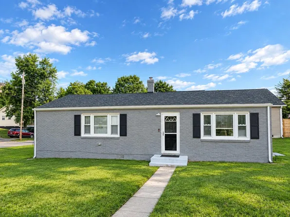 218 Franklin Ave, Vinton, VA 24179