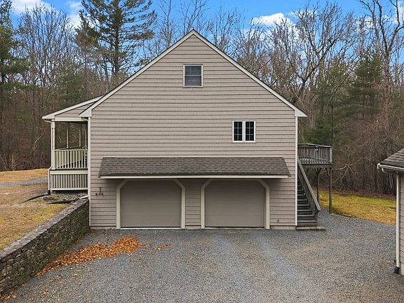 3rd image of 2140 Tanglewood Rd