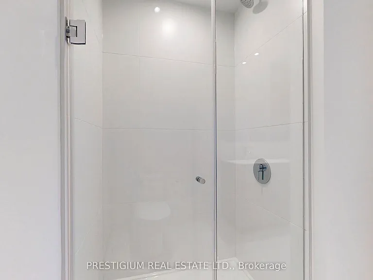 20 Edward St #Penthouse 02 — Photo 29