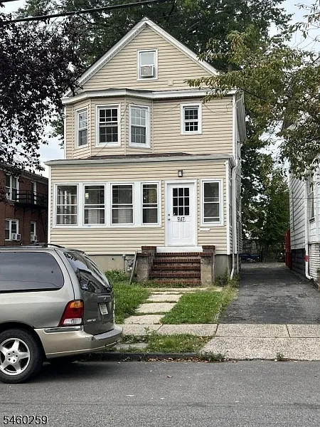 3 bed, 2.0 bath, $3,400 — Photo 2
