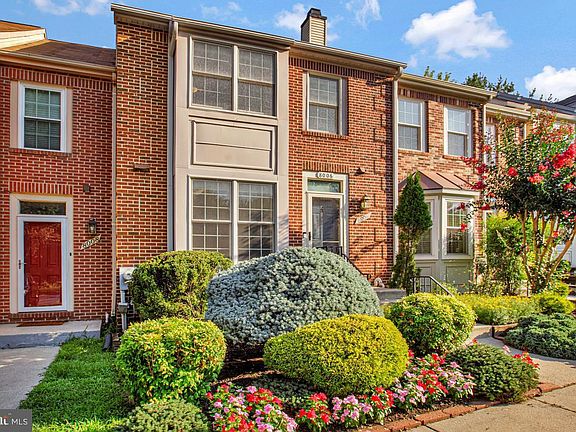 3rd image of 8006 Green Valley Ln
