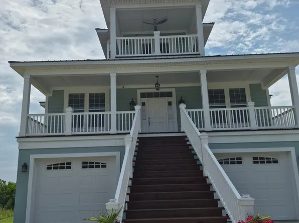 125 Oak Bay Dr., Georgetown, SC 29440