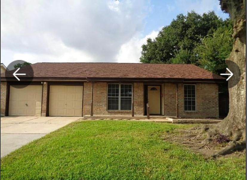 1st image of 15418 W Hutchinson Cir