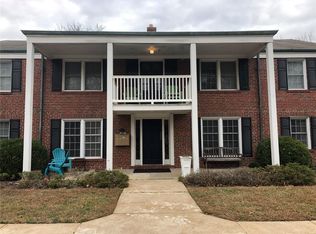 864 N McKnight Rd APT 1S, Saint Louis, MO 63132