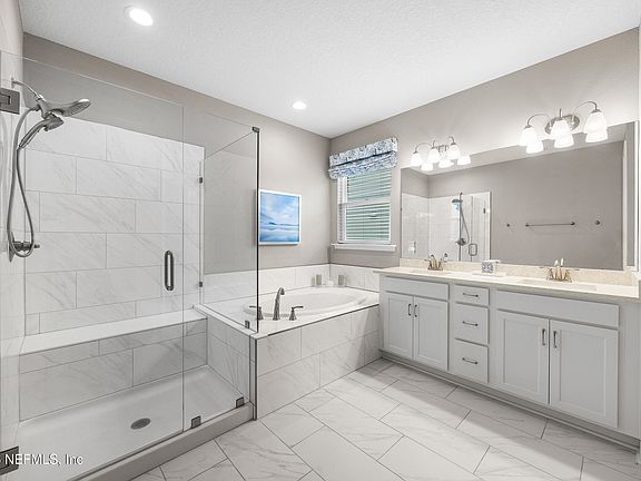 5th image of 144 ALDERWOOD Place