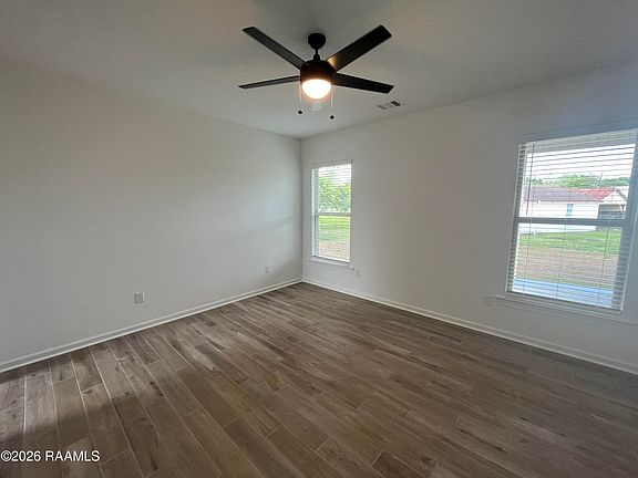 4th image of 107 Spruce Ridge Ln