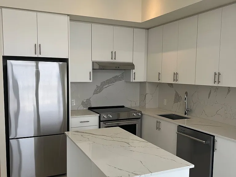 9000 Jane St #2521 — Photo 6