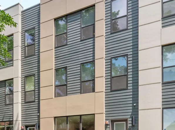 3135 N Karlov Ave, Chicago, IL 60641