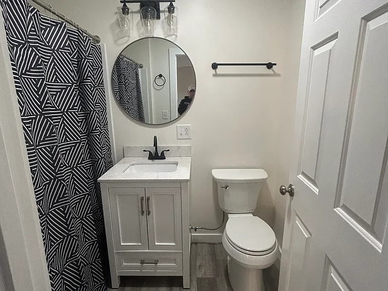 370 Smith Rd — Photo 10