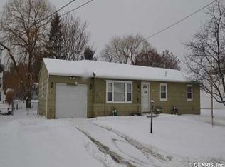 14 Gannett Rd, Farmington, NY 14425