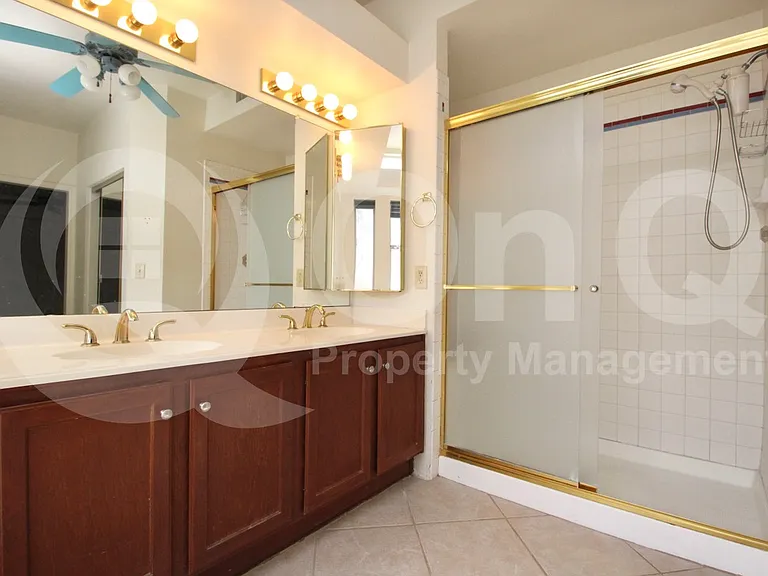 315 W Marconi Ave — Photo 20