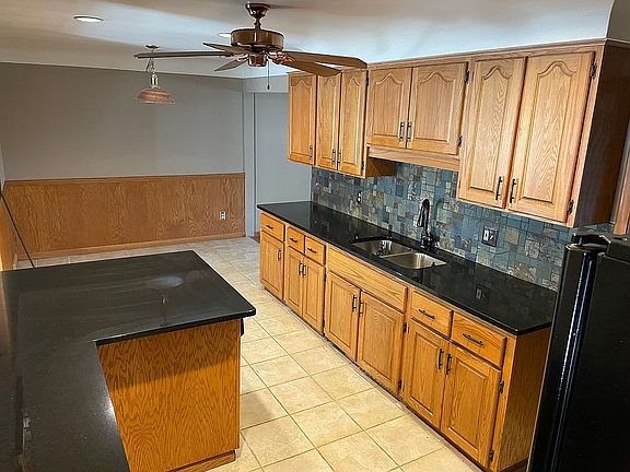 4th image of 21602 Shady Ln