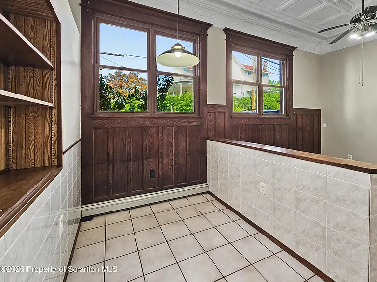 1301 Main St #A — Photo 3