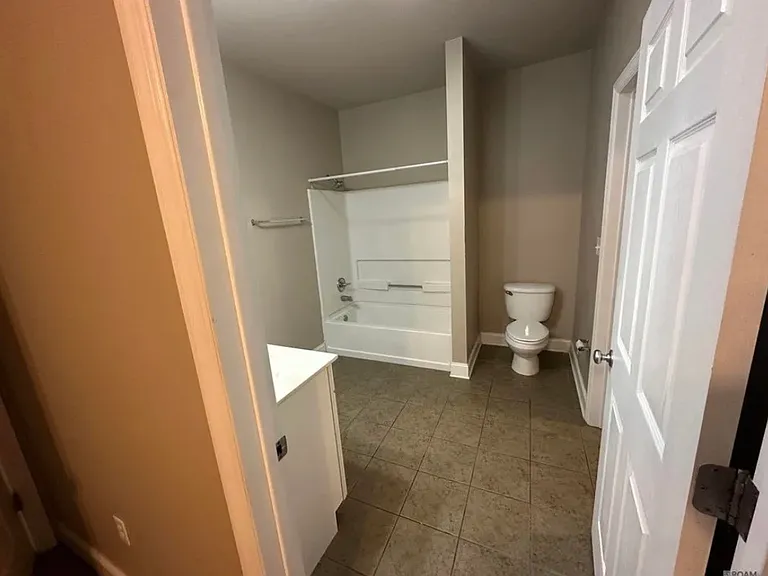 900 Dean Lee Dr #705 — Photo 9