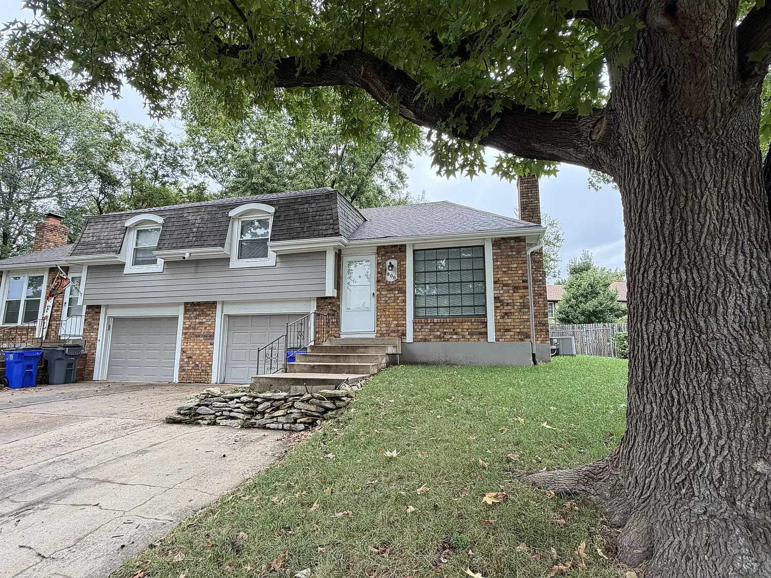 800 South Willow Drive - 1 — Photo 1