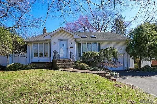 1st image of 11 Elmwood Ln