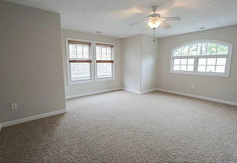 1325 Buckingham Ave — Photo 24