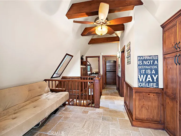 400 Cottage Grove Rd — Photo 34