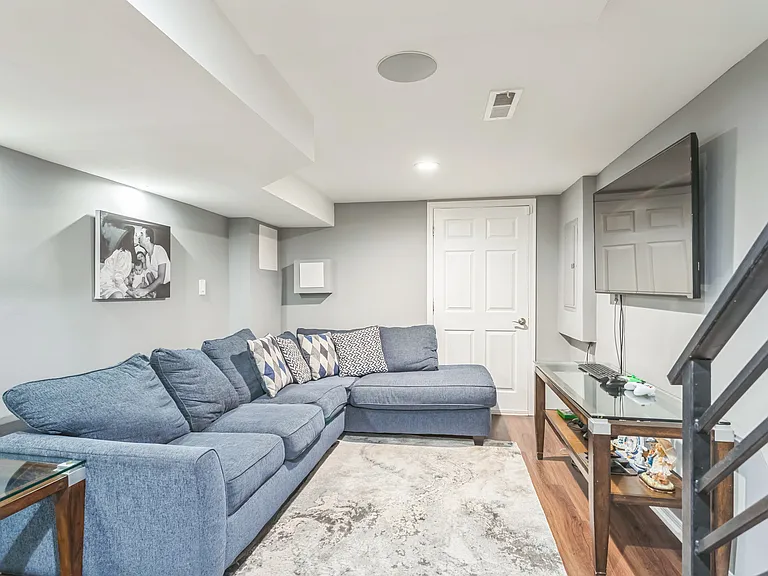 1153 N Hancock St — Photo 9