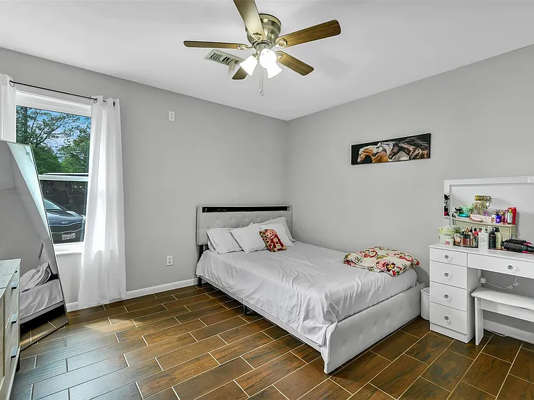 710 Razee Ct — Photo 21