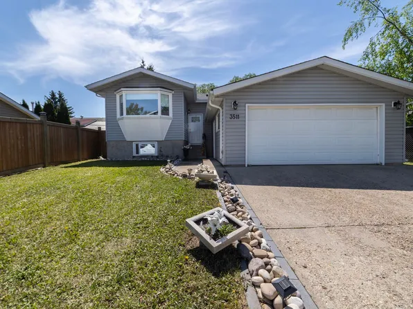 3511 33rd Ave NW, Edmonton, AB T6L 4N6