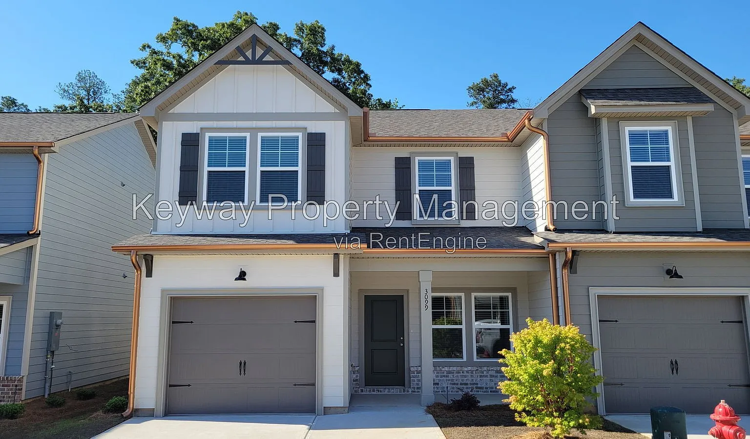 3 bed, 2.5 bath, 1635 sqft, $1,895 — Photo 2