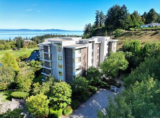 738 Sayward Hill Ter #302, Saanich, BC
