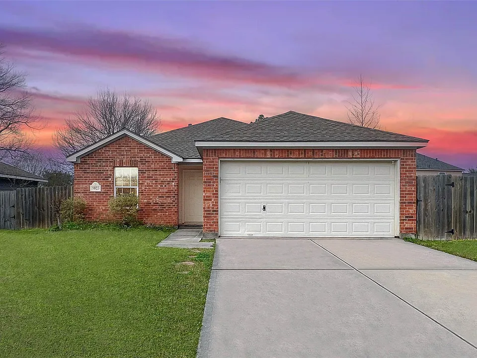 9823 Cassowary Dr