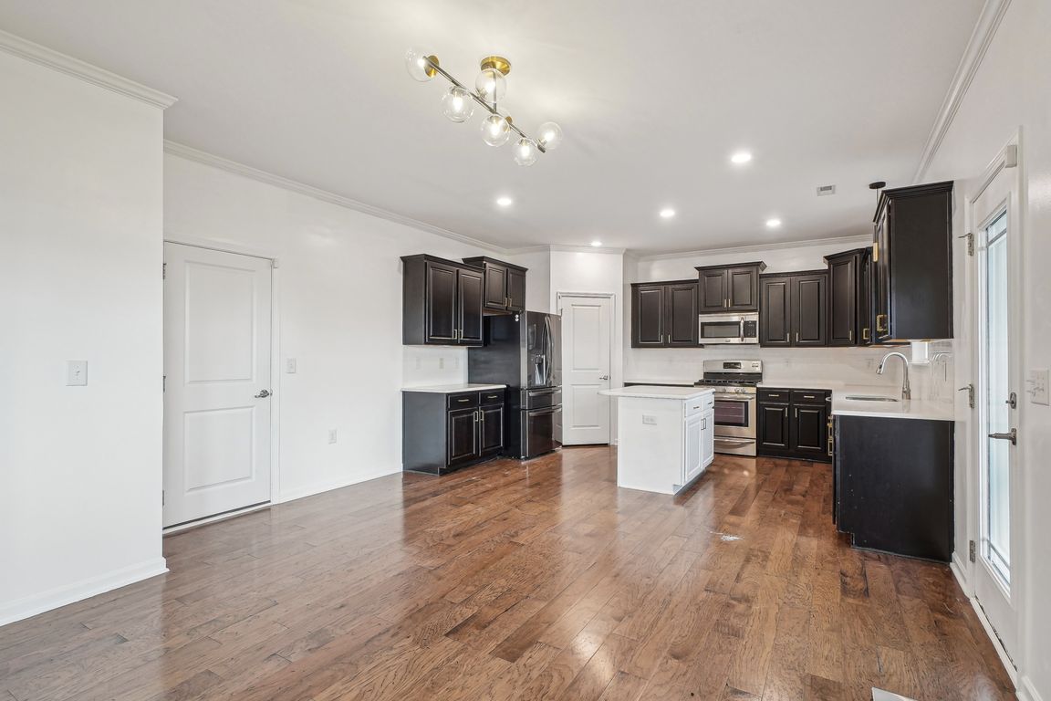 Wellwater Ave-1505-011.jpg