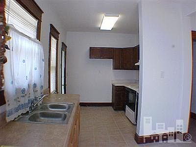4th image of 438 S Fourth Avenue