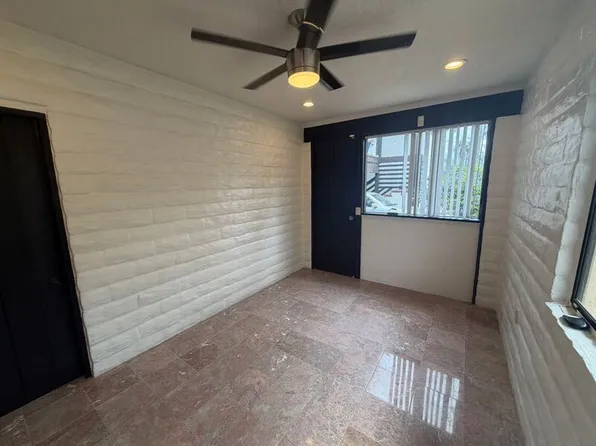 6088 De La Rosa Ln, Oceanside, CA