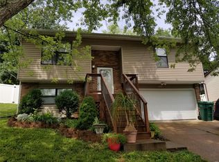 1153 New Towne Rd, Arnold, MO 63010