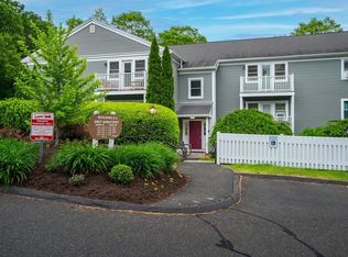 48 Evergreen Rd #212, Leeds, MA 01053