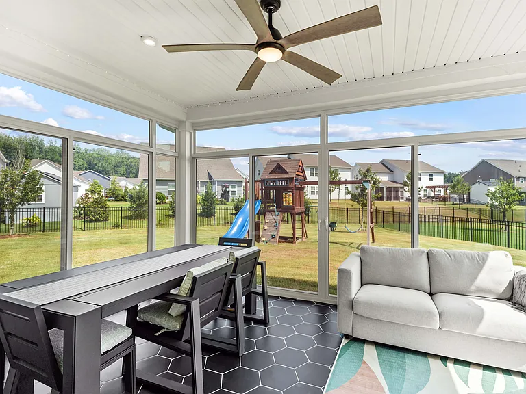 14321 Sunnyhill Grove Rd — Photo 42
