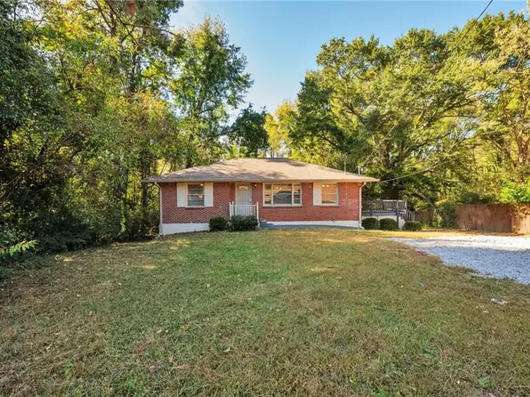 2117 Austin Dr, Decatur, GA 30032