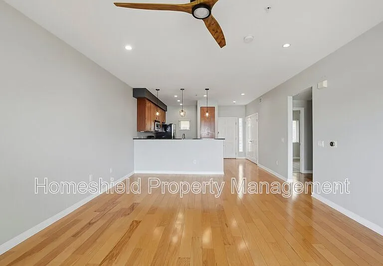 2330 1st Ave #411 — Photo 10