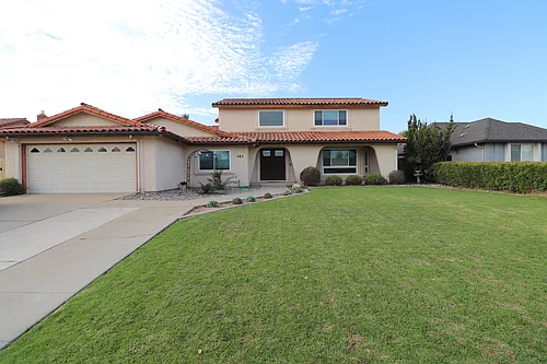 565 Clubhouse Dr Photo 1