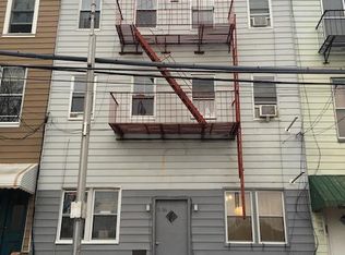 536 47th Ave #3R, Long Island City, NY 11101