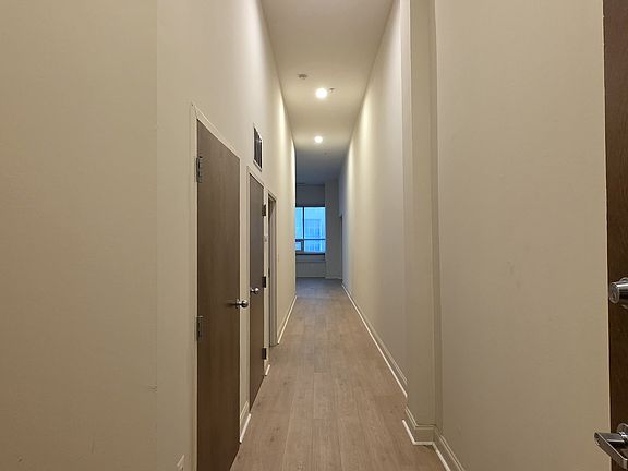 3rd image of 811-0 Filbert St #206